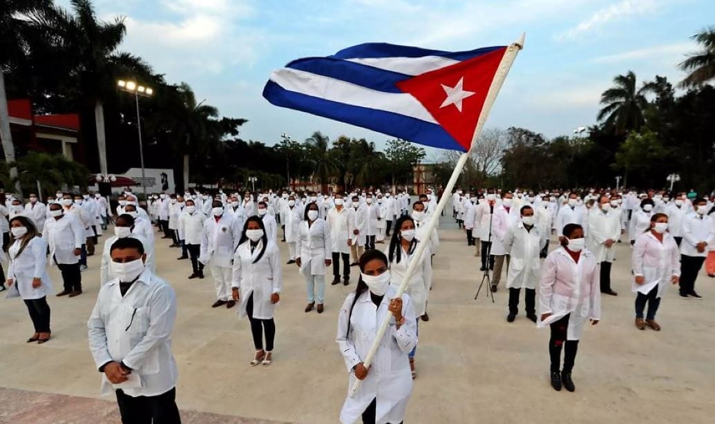 nxnoticias.com-restringe-visas-eu-a-quienes-contraten-a-medicos-cubanos-en-el-extranjero