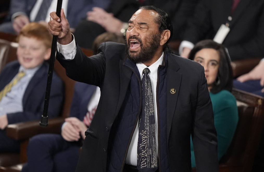 nxnoticias.com-democrata-al-green-fue-expulsado-de-la-camara-de-representantes-por-abuchear-a-trump