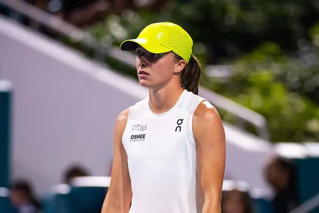 nxnoticias.com-iga-swiatek-enfrenta-acoso-de-un-aficionado-en-el-miami-open