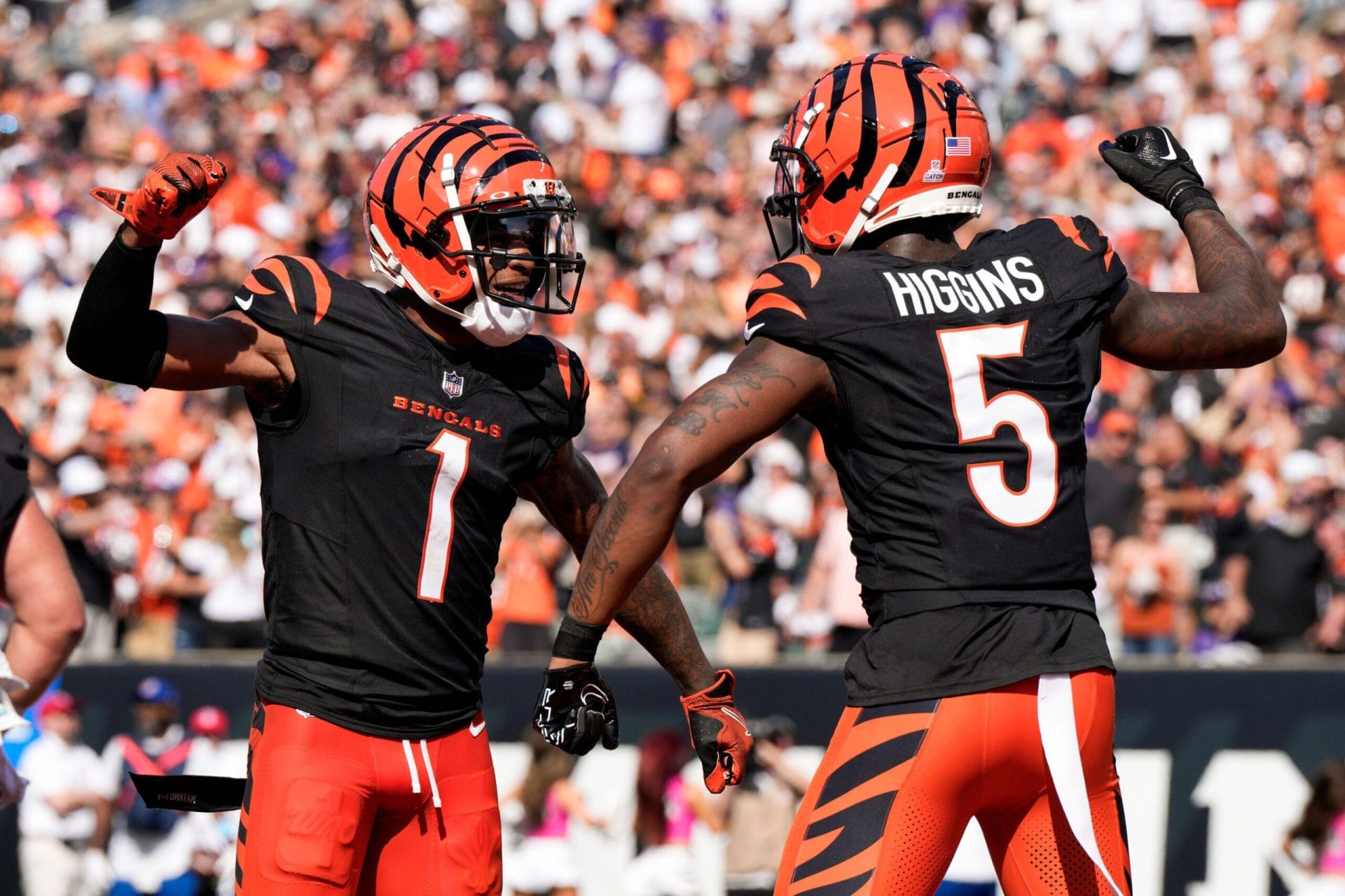 nxnoticias.com-jamarr-chase-y-tee-higgins-renuevan-con-los-bengals-hasta-2028
