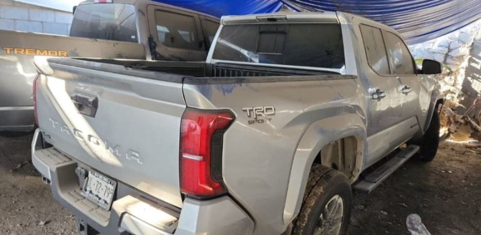 nxnoticias.com-marina-asegura-en-operativo-vehiculos-de-alta-gama-en-mazatlan