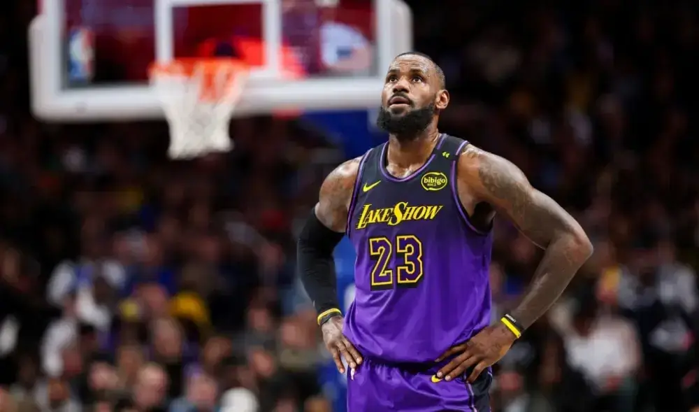 nxnoticias.com-nba-lebron-james-fuera-de-las-duelas-por-lesion