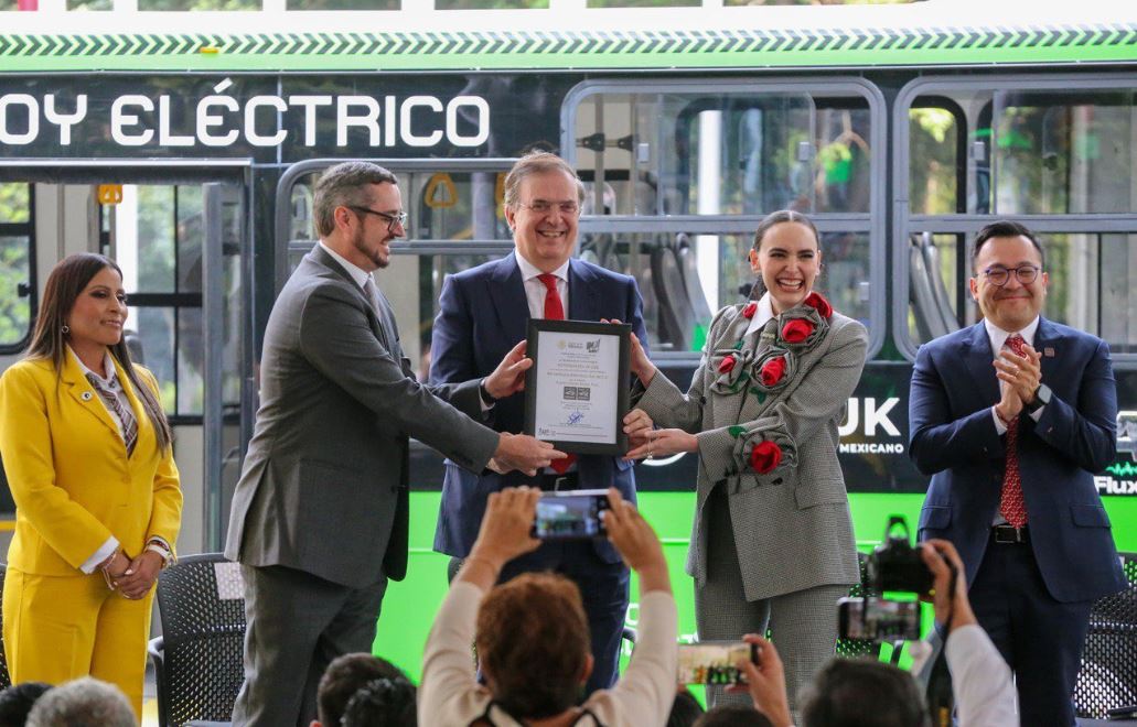 nxnoticias.com-presentan-taruk-el-autobus-electrico-hecho-en-mexico