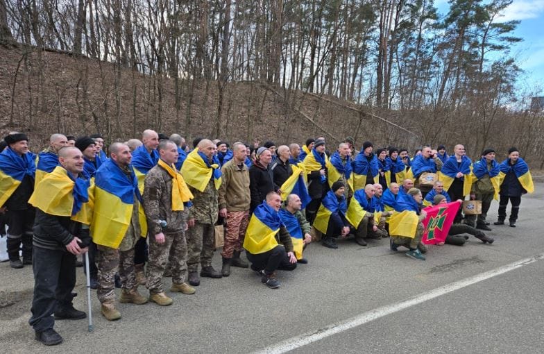 nxnoticias.com-rusia-y-ucrania-intercambiaron-a-175-prisioneros-de-guerra-ambos-denuncian-ataques