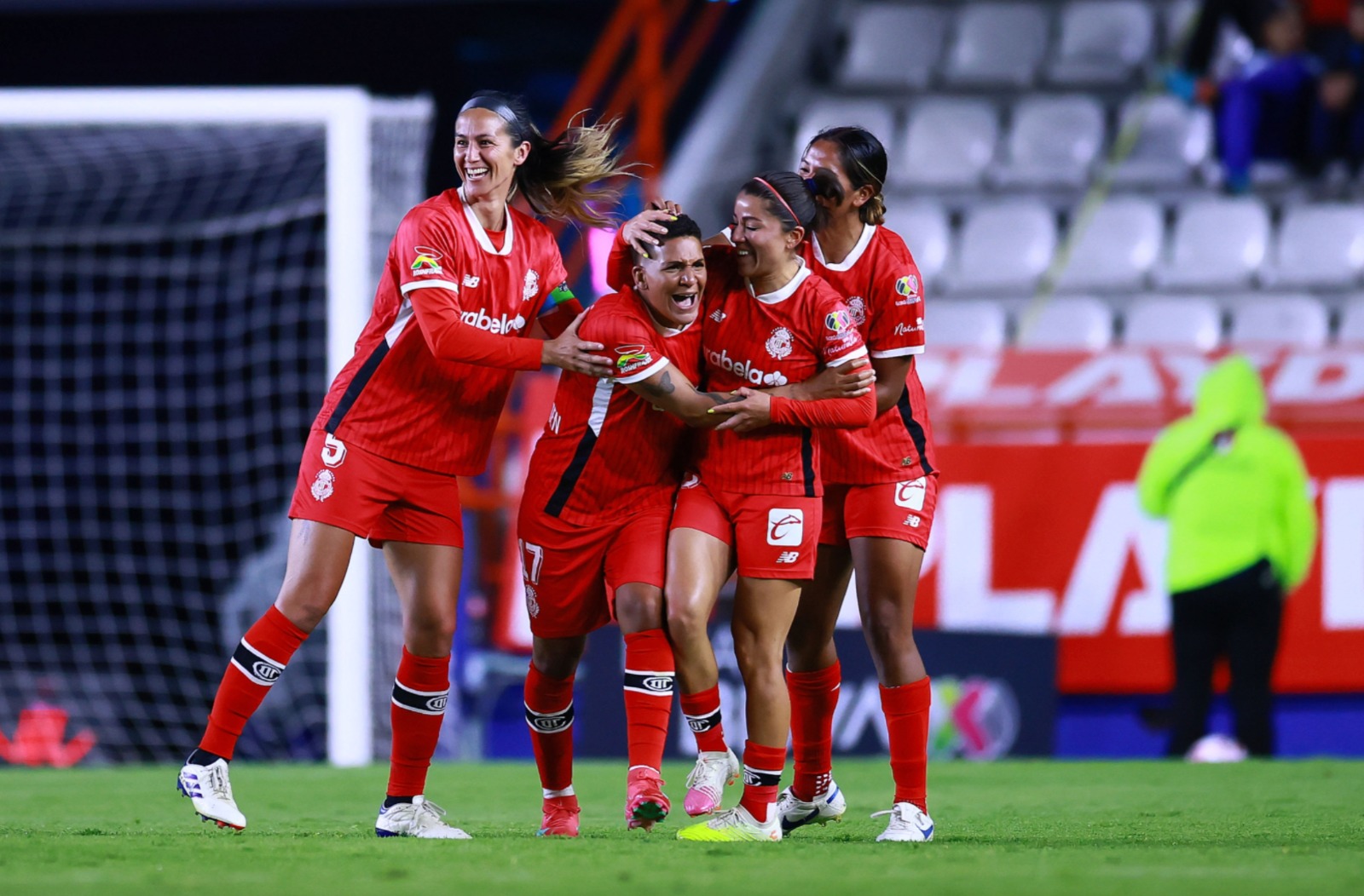 nxnoticias.com-sorpresa-en-la-liga-mx-femenil-toluca-derrota-a-pachuca-y-le-quita-el-invicto