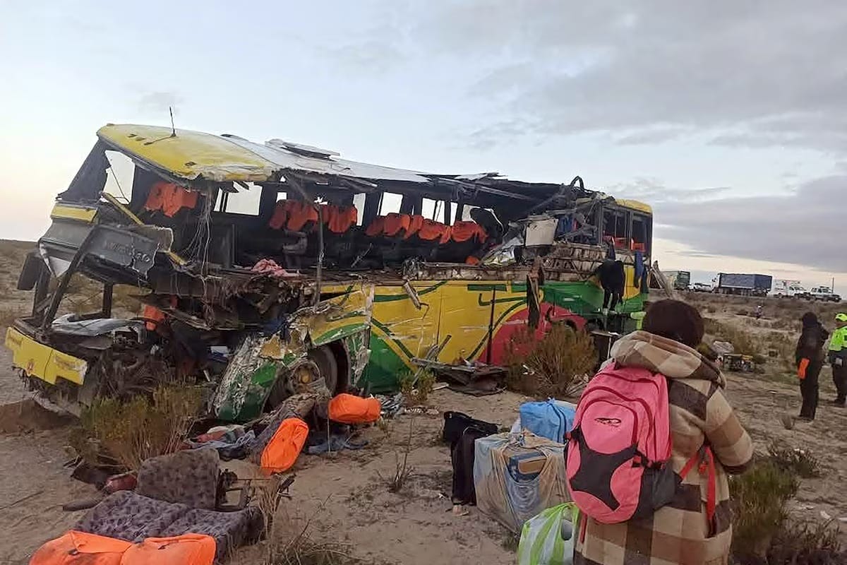 nxnoticias.com-tragedia-en-bolivia-37-muertos-por-choque-de-autobuses