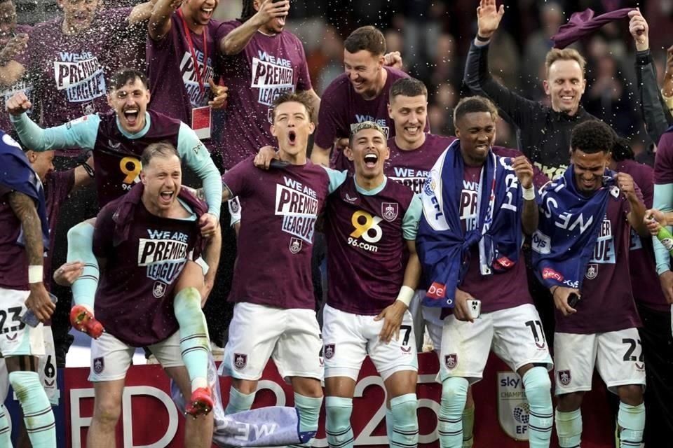 nxnoticias.com-burnley-y-leeds-united-celebran-ascenso-en-la-premier-league