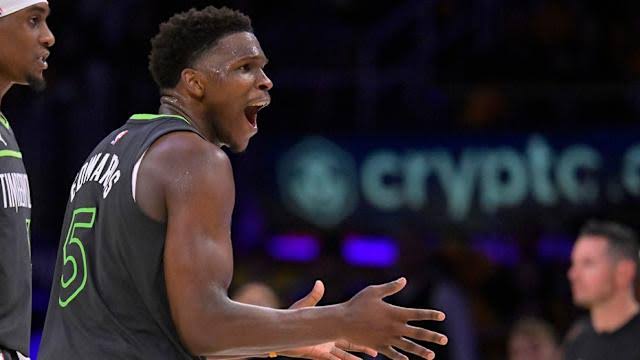 nxnoticias.com-nba-sanciona-a-anthony-edwards-con-50-mil-dolares-por-conducta-inapropiada-con-un-fan