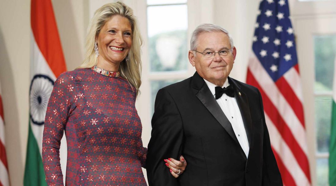 nxnoticias.com-tribunal-de-ny-declara-culpable-a-esposa-del-exsenador-democrata-bob-menendez
