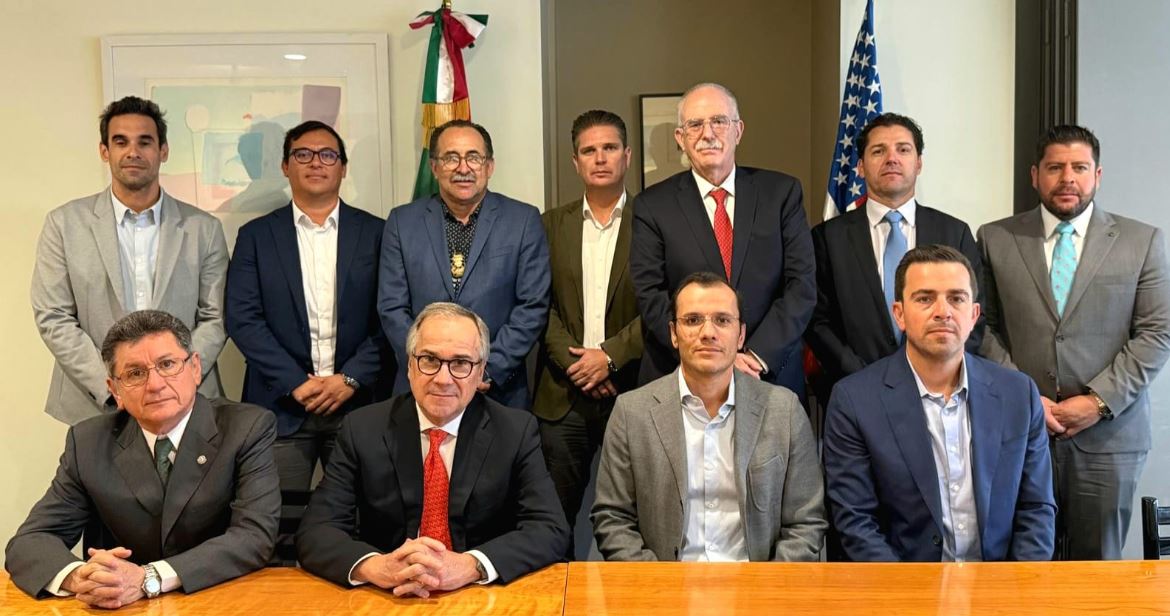 nxnoticias.com-berdegue-se-reune-con-empresarios-de-jitomate-en-eu